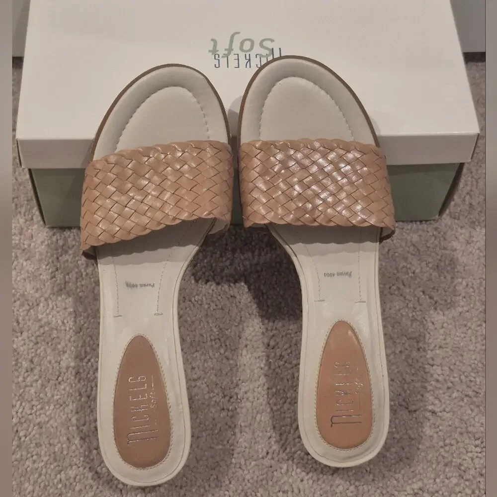 Nickels Soft | EUC | Tan | Heels | SIZE 9.5M